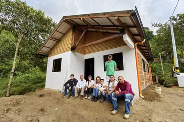 Hoy nace un hogar lleno de esperanza. 🏡 Acompáñanos a ver esta historia
