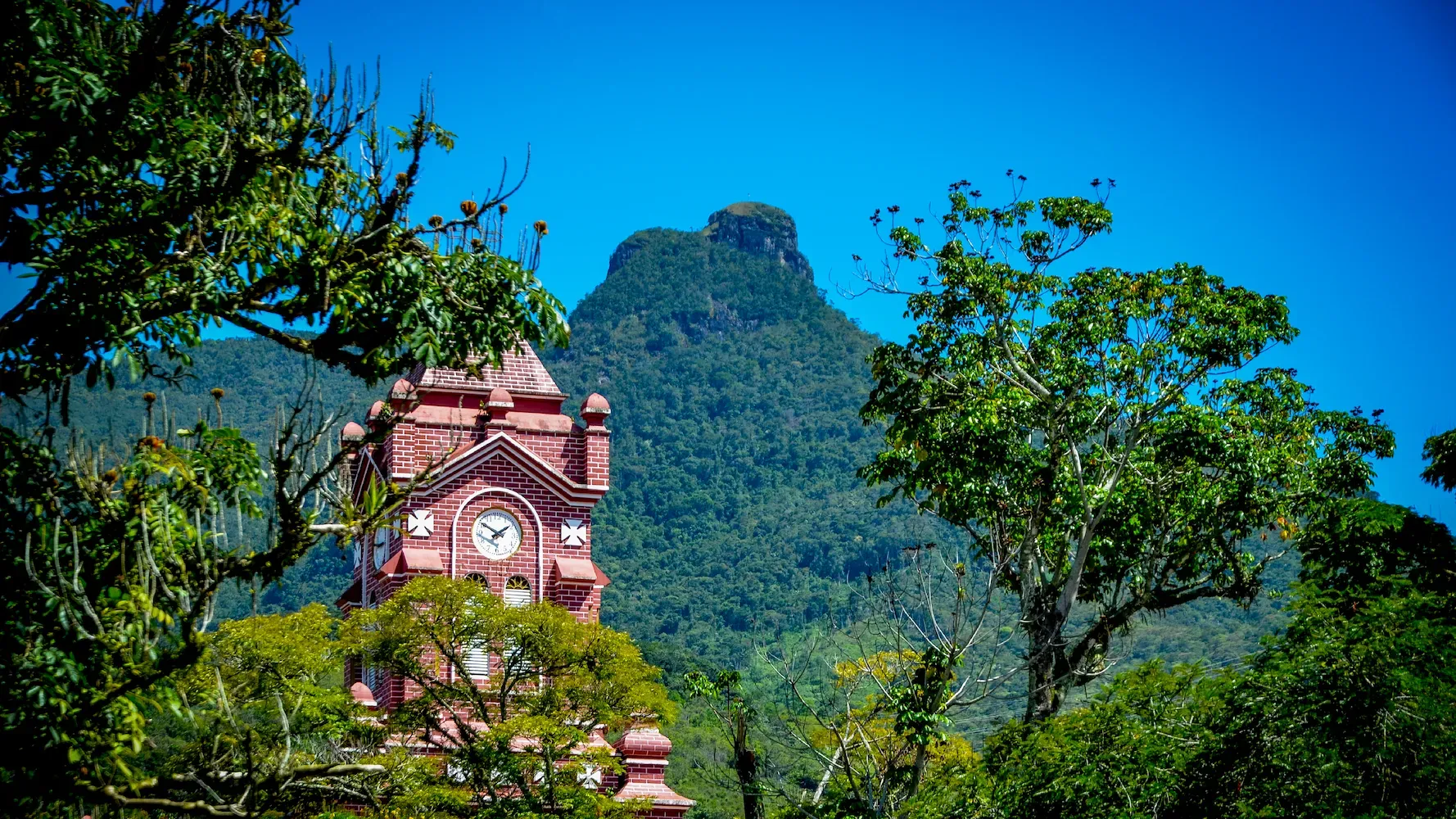 Construyendo sueños, transformando regiones